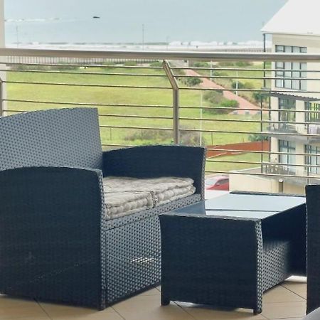Luxurious Beach Apartment - The Sails Дурбан Экстерьер фото